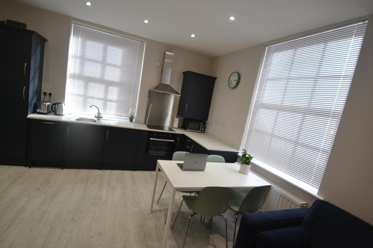 Charming 1 Bed Georgian Apartment Честер Экстерьер фото